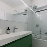 Апартаменты Petit Bijou Near Porto Antico Генуя